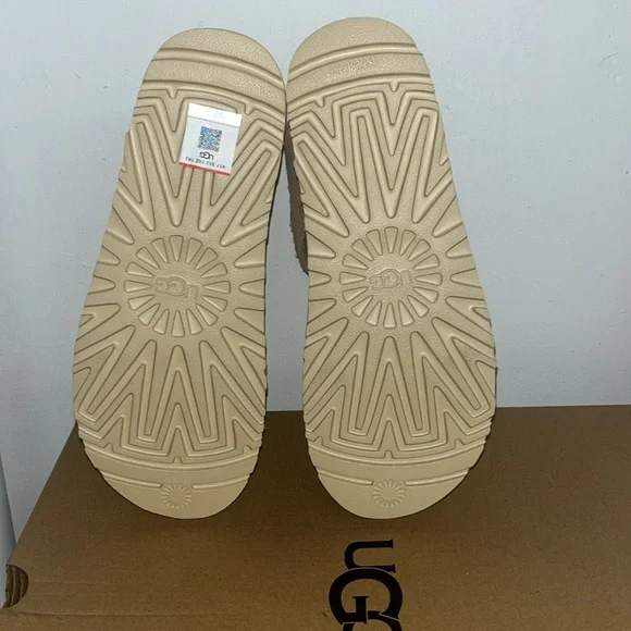 UGG GOLDEN STAR STRAP - Picture 5 of 6